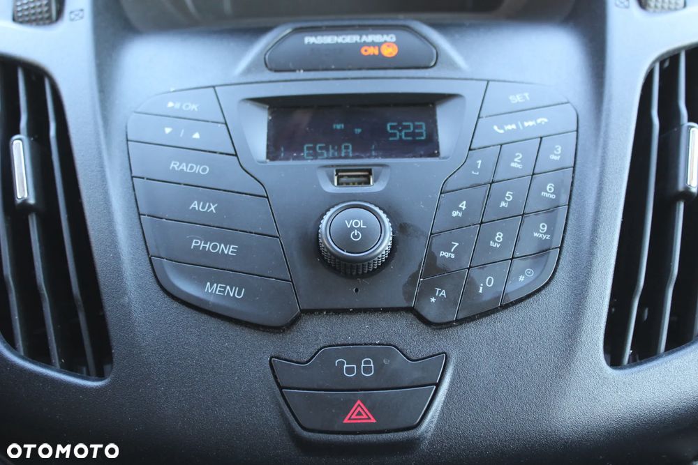 Ford Tourneo Connect 1.6 TDCi Titanium - 21