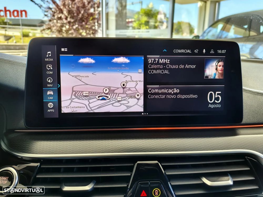 BMW 530 e Pack M — fotografia 17