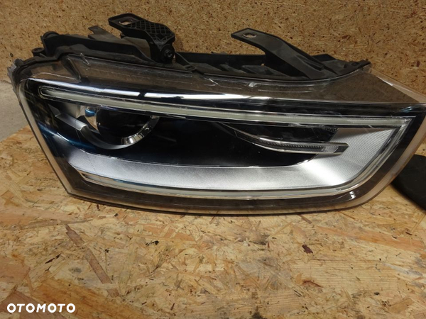 8U0941004D lampa prawa bixenon skretna audi Q3 8U0 czesci