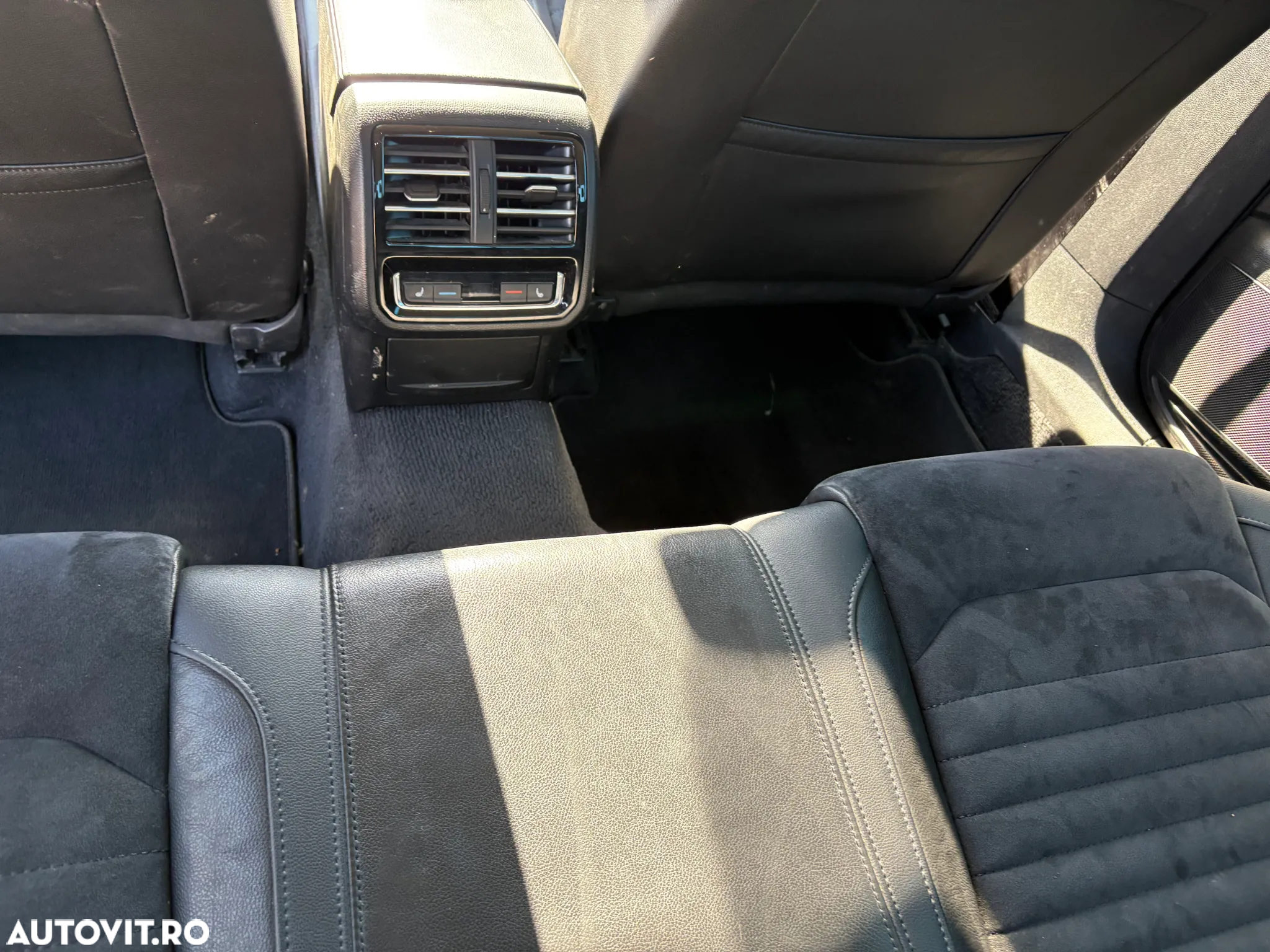 Volkswagen Passat 1.8 TSI DSG Highline - 9