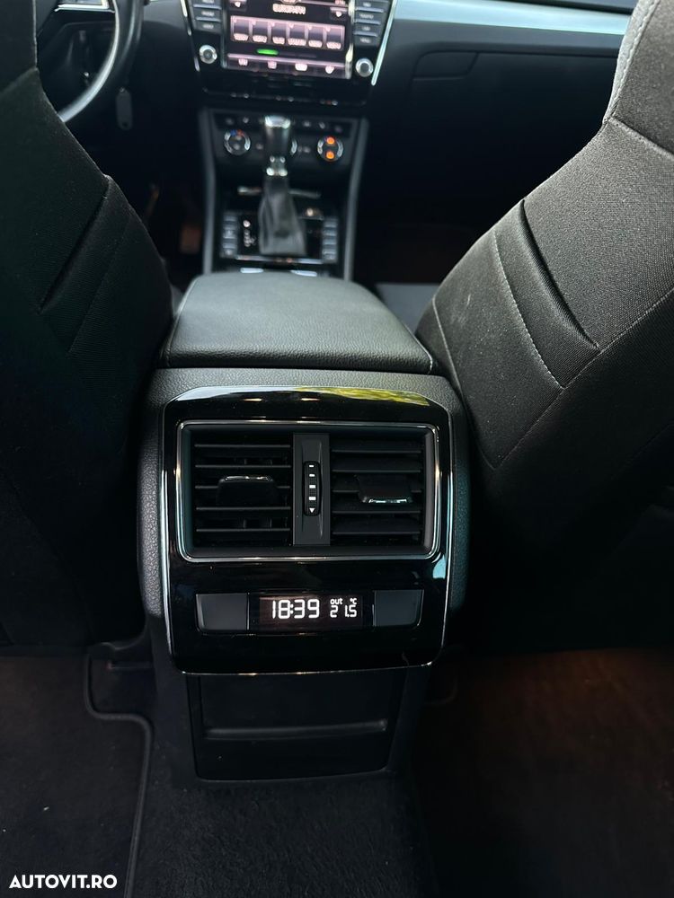 Skoda Superb 2.0 TDI DSG Sportline - 11