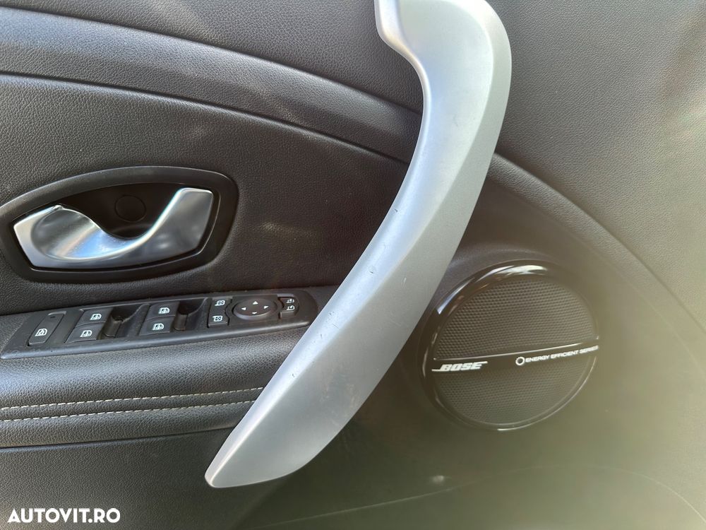 Renault Megane 1.9 dCi FAP Privilege - 10