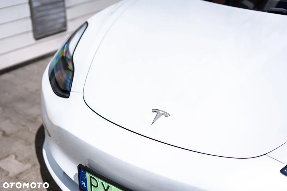 Tesla Model 3 AWD - 2