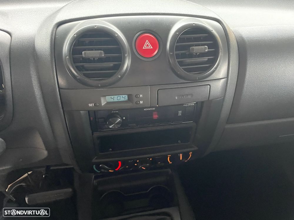 Isuzu Isuzu D-Max 2.5 DTi - 11