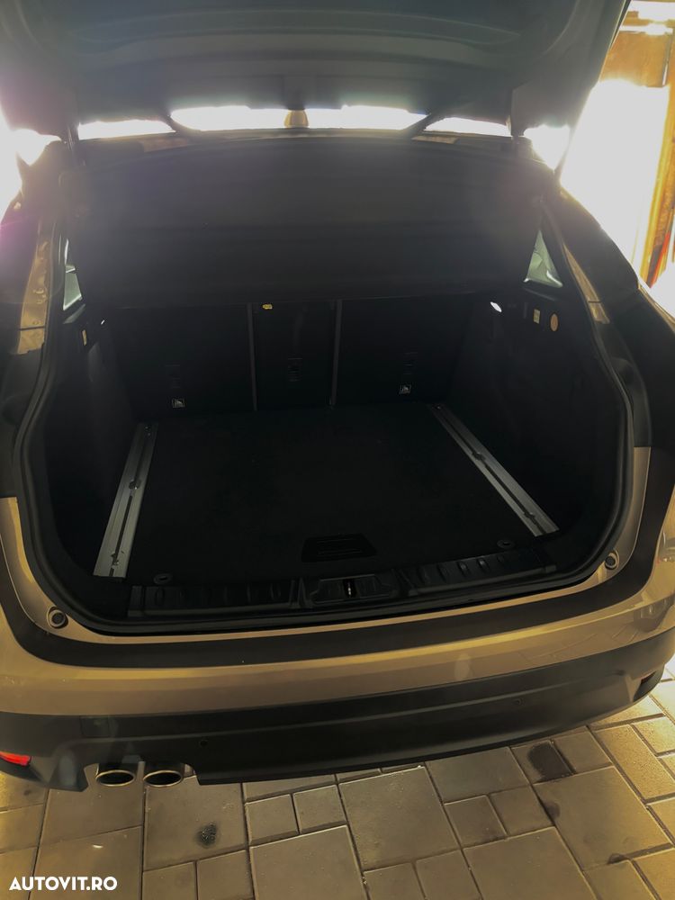 Jaguar F-Pace 20d AWD Portfolio - 16