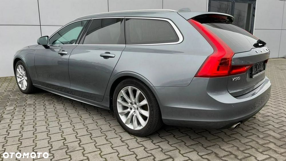 Volvo V90 D3 AWD Momentum - 8
