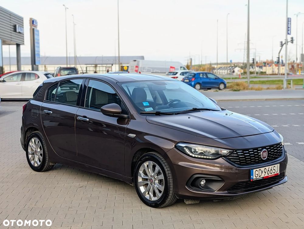 Fiat Tipo 1.4 16v Lounge EU6d - 2