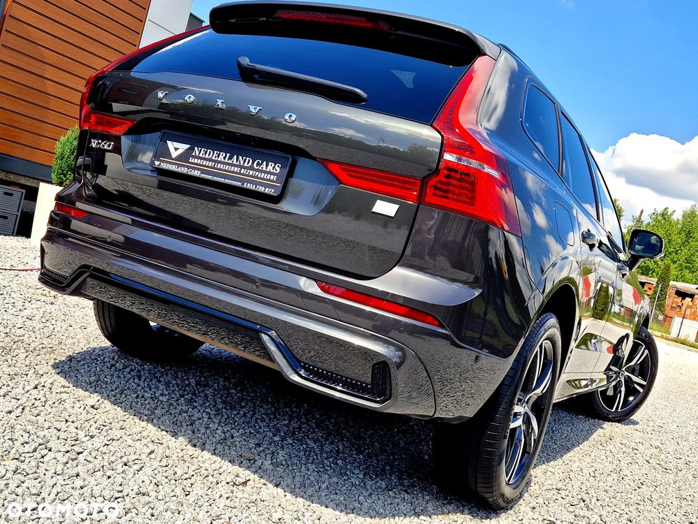 Volvo XC 60 T6 Plug-In Hybrid AWD Plus Dark - 6