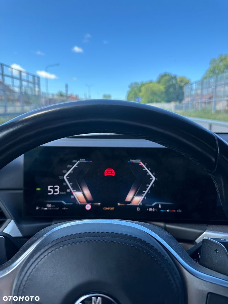 BMW Seria 3 318i M Sport - 18