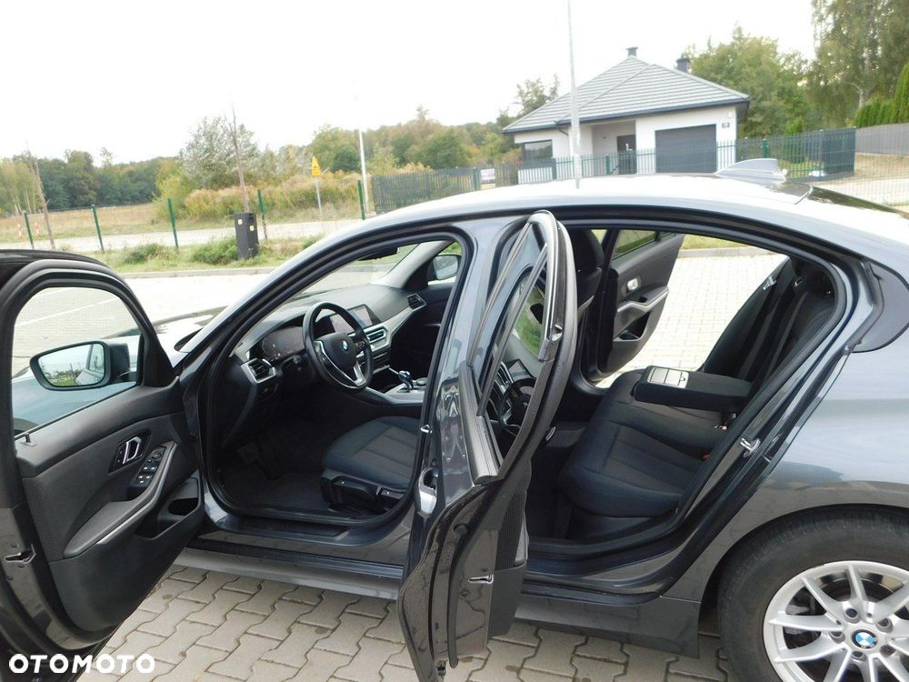 BMW Seria 3 - 15