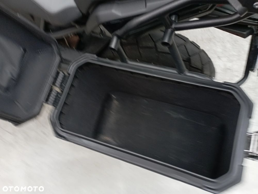 QJMOTOR SRT 600SX - 22