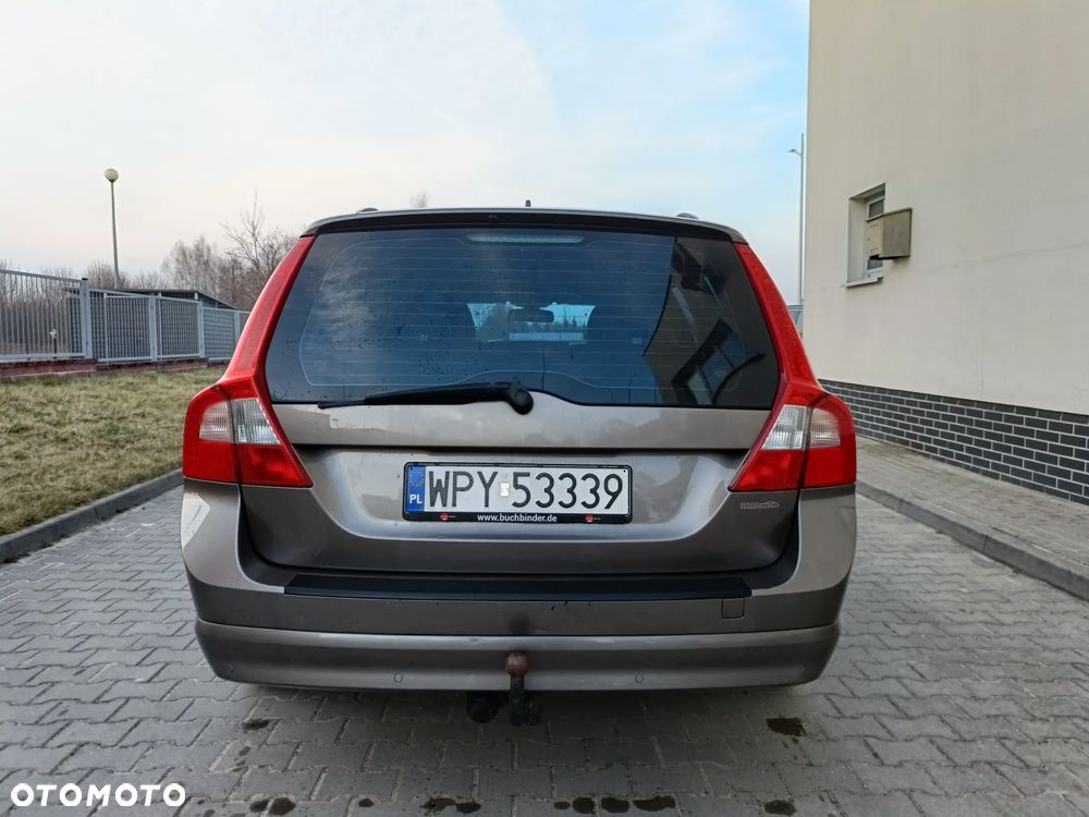 Volvo V70 2.0D Momentum - 11