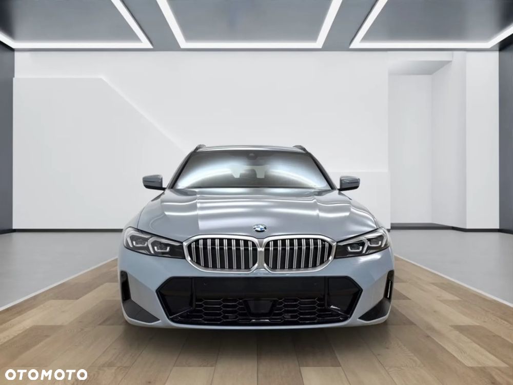 BMW Seria 3 320d xDrive mHEV M Sport - 2
