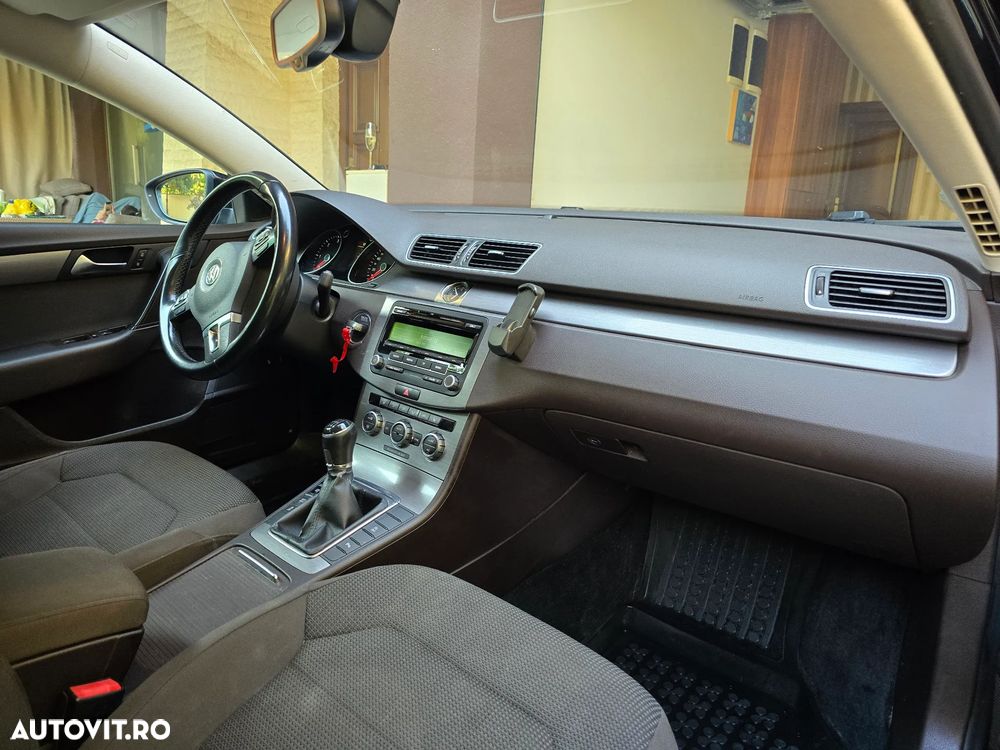 Volkswagen Passat Variant 1.6 TDI BlueMotion - 4