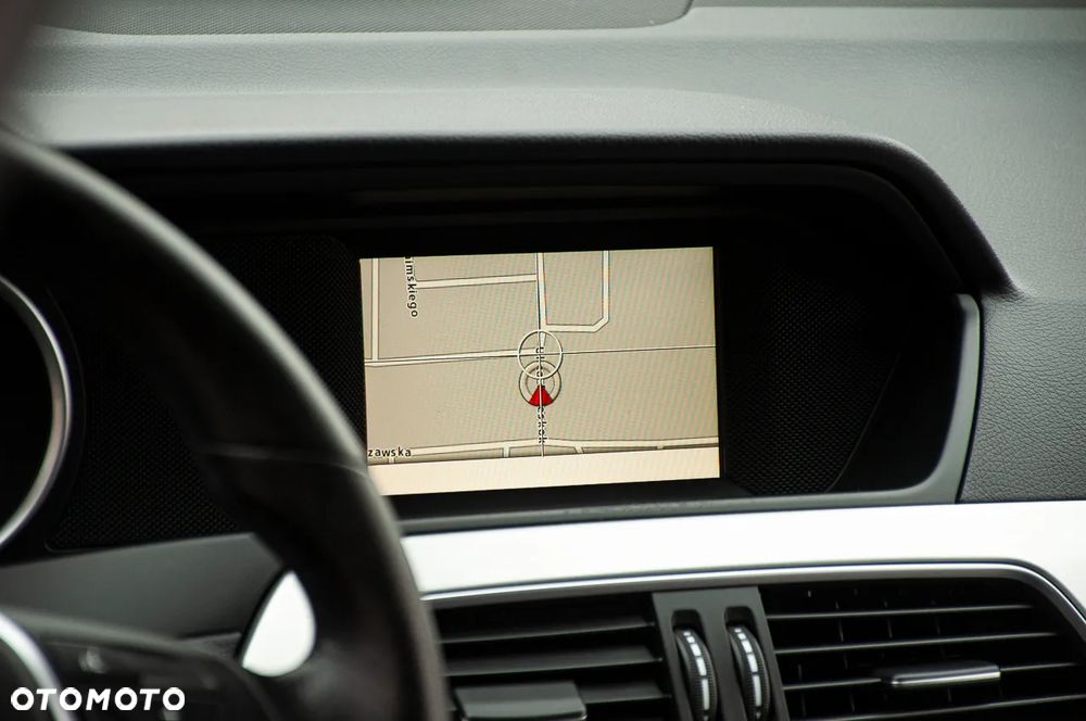 Mercedes-Benz Klasa C 180 Kompressor Automatik - 27