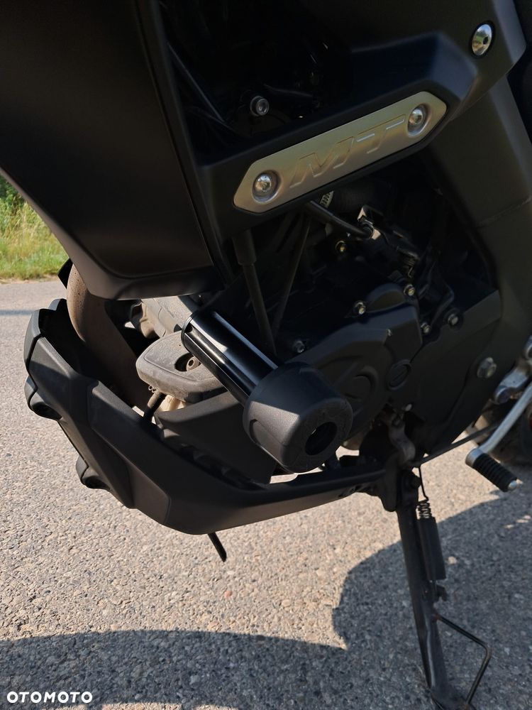 Yamaha MT - 8
