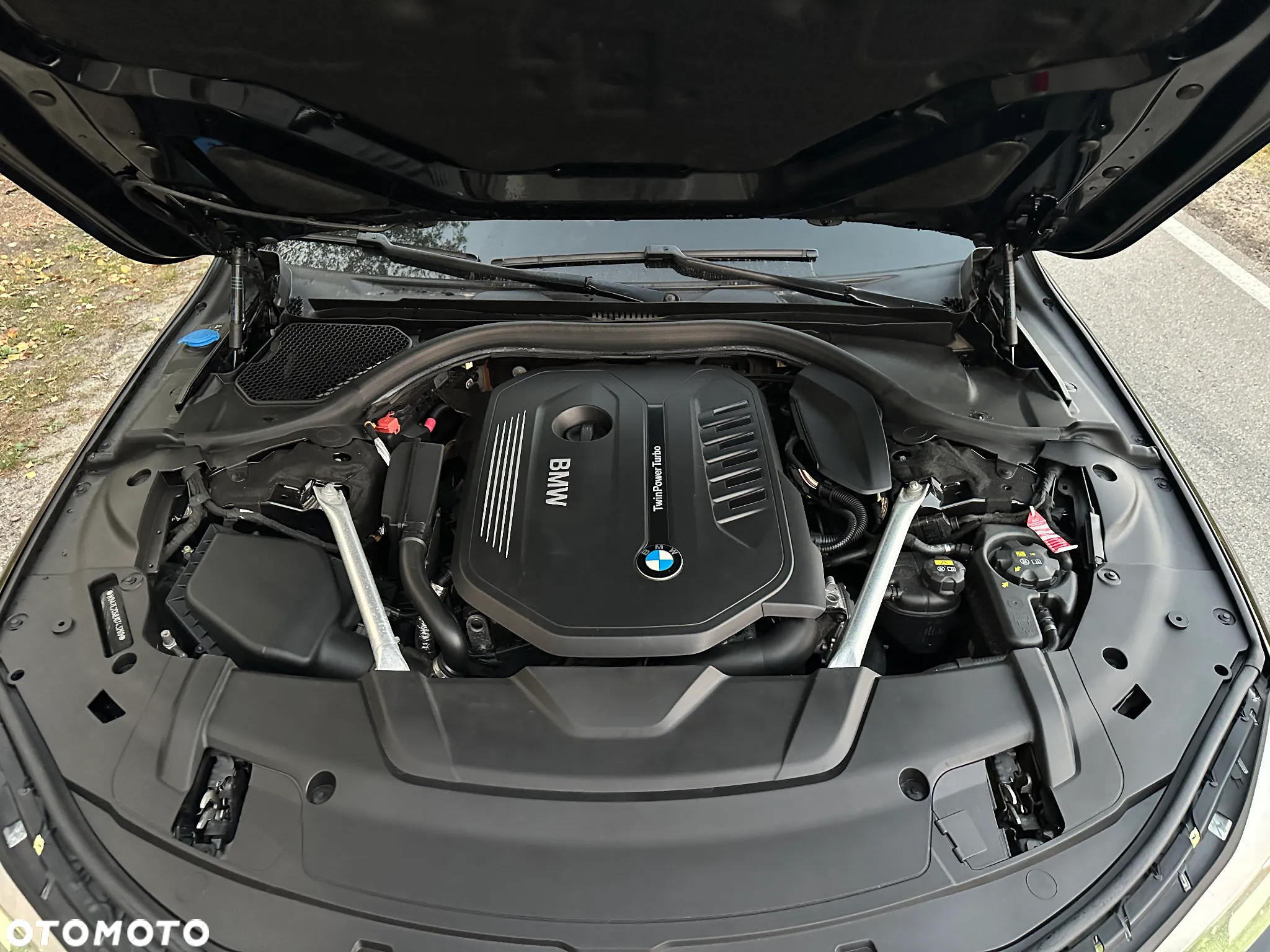 BMW Seria 7 740Li - 11