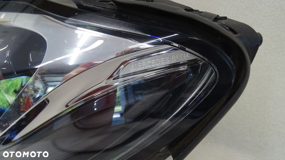 MERCEDES C-KLASA W205 - lampa przednia lewa - 5