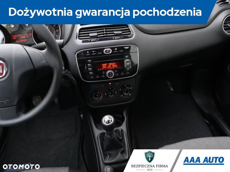 Fiat Punto 2012 - 10