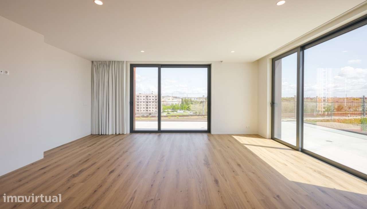 Apartamento T4 Duplex com terraço no Cais da Fonte Nova em Aveiro - Grande imagem: 2/31
