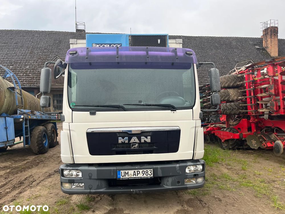 MAN TGL 12.220 - 3