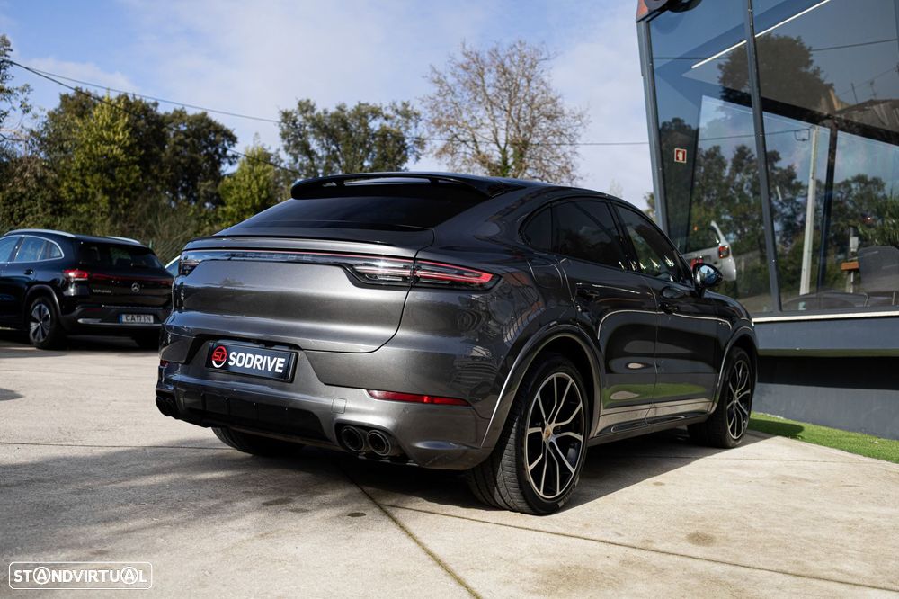 Porsche Cayenne Coupé E-Hybrid - 4