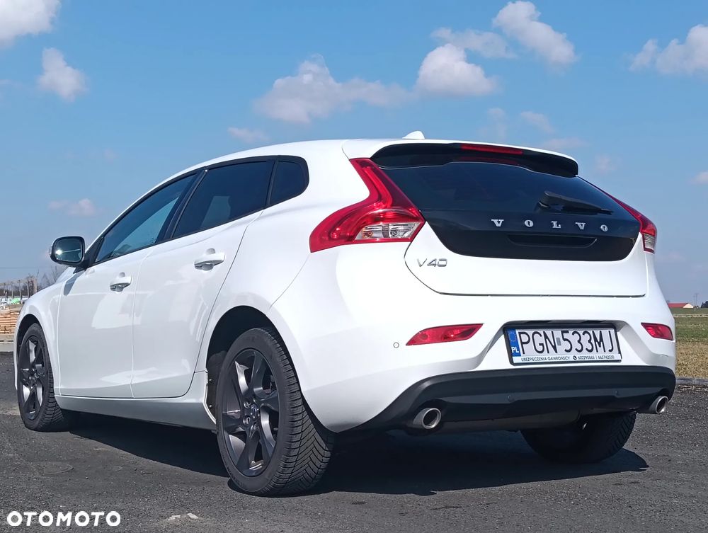 Volvo V40 - 9