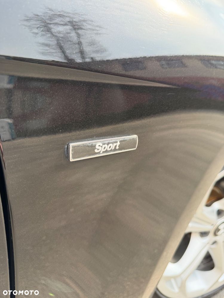 BMW Seria 3 318d DPF Edition Sport - 17