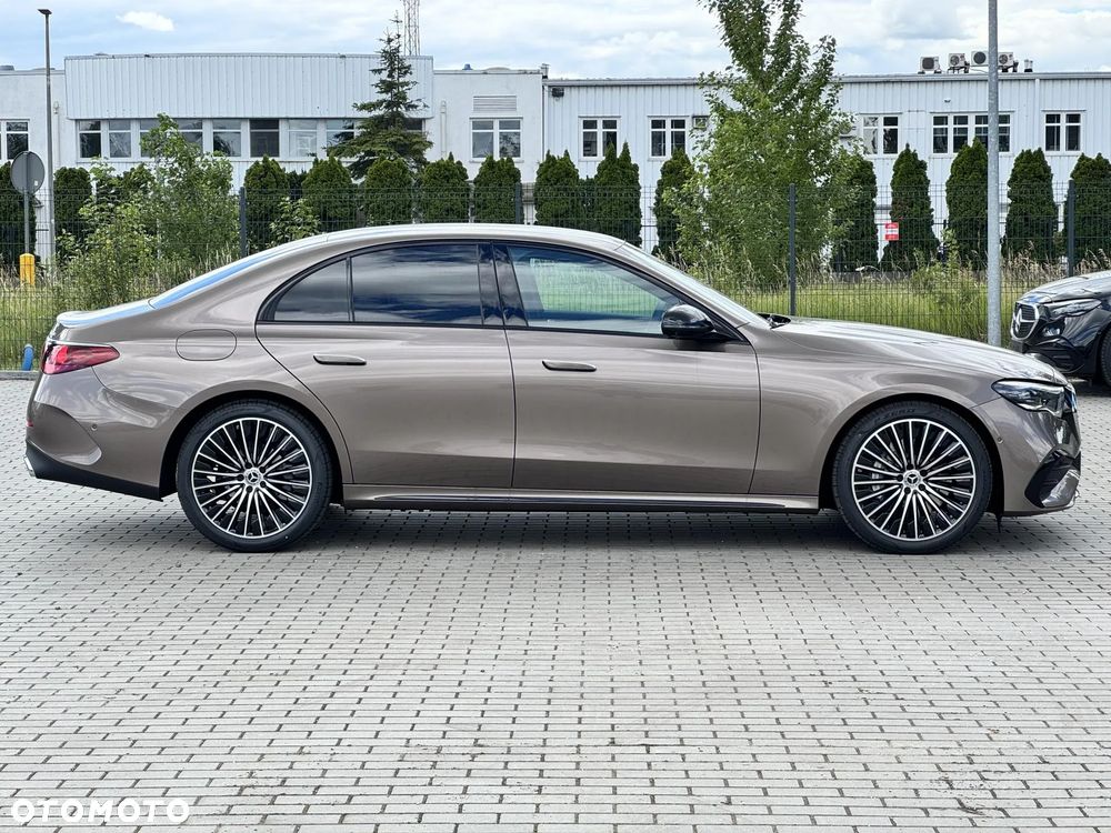 Mercedes-Benz Klasa E 220 d mHEV 4-Matic AMG 9G-Tronic - 7