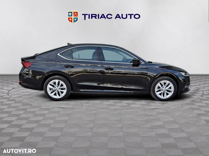 Skoda Octavia 2.0 TDI DSG Clever - 7