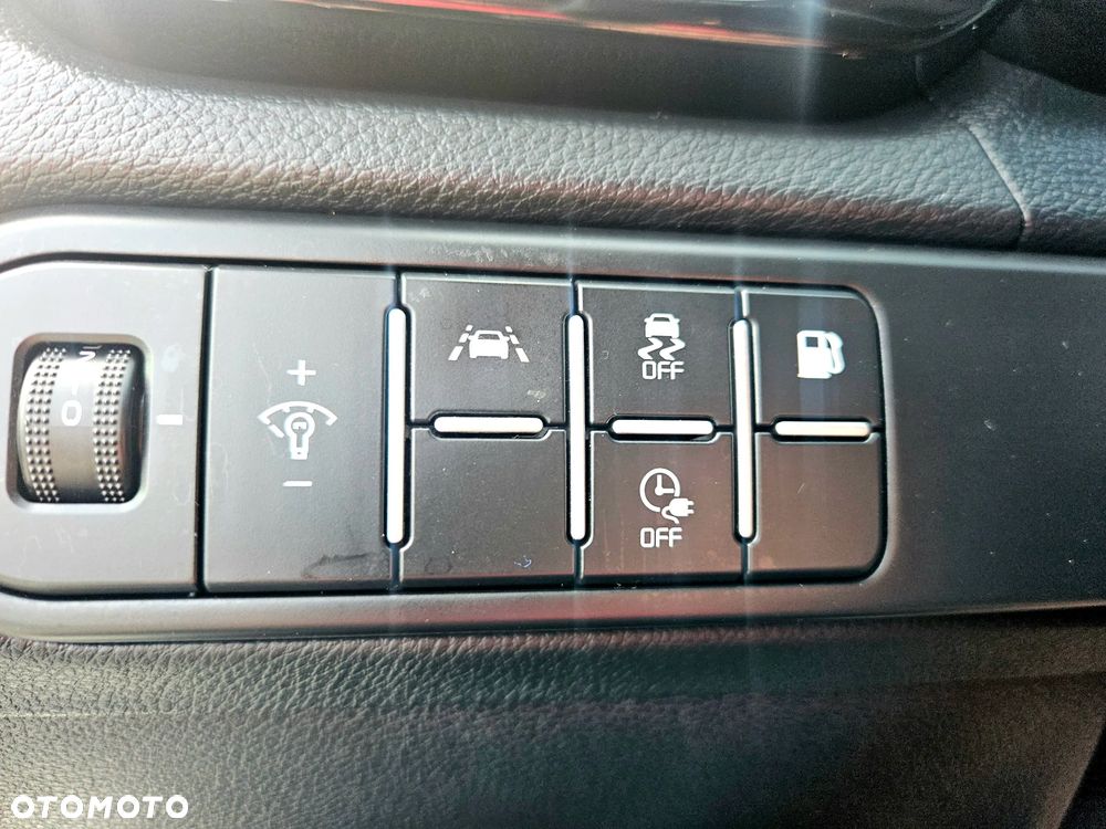 Kia XCeed - 34