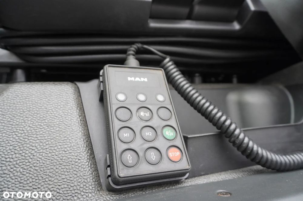 MAN TGX 28.510 6x2 / Kab. Sypialna / NOWE opony / DMC 65 t - 17