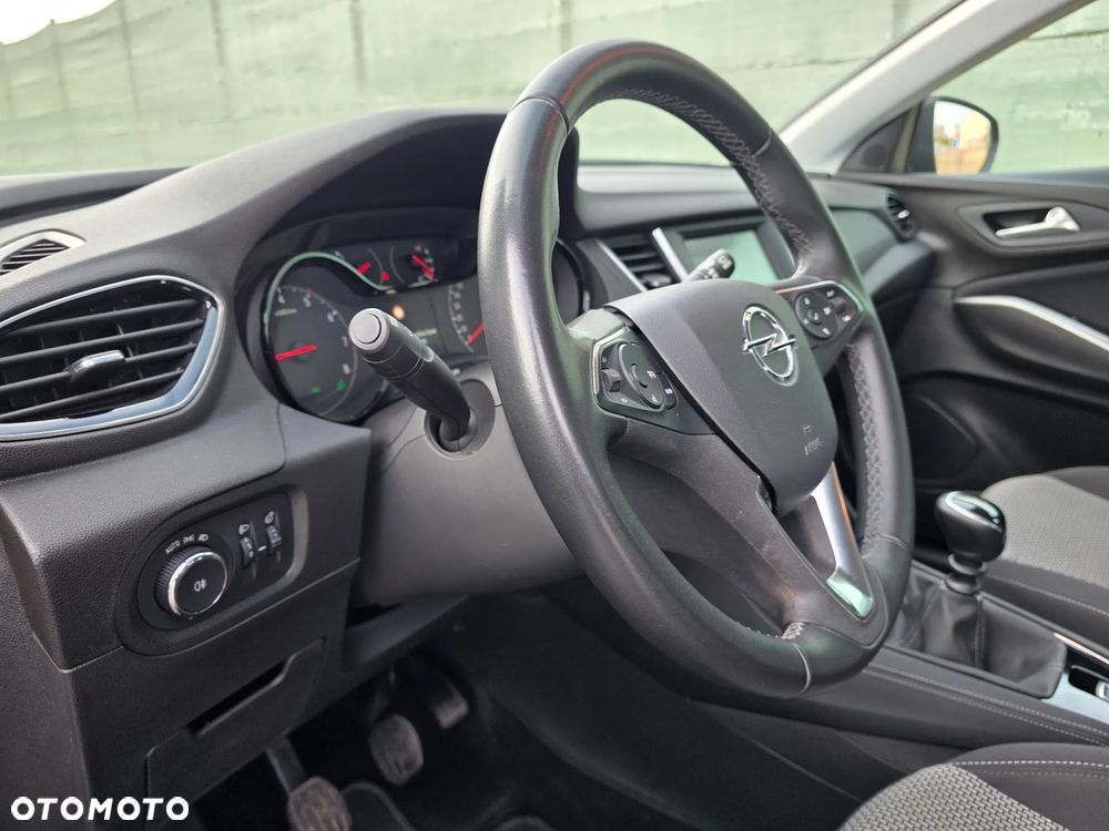 Opel Grandland X - 10