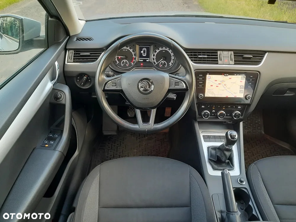 Skoda Octavia 1.6 TDI Ambition - 16