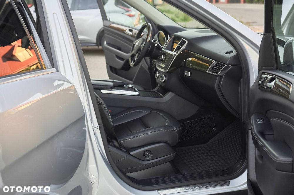 Mercedes-Benz ML 350 4Matic 7G-TRONIC - 21