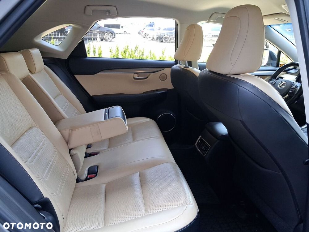 Lexus NX 200t Comfort AWD - 12