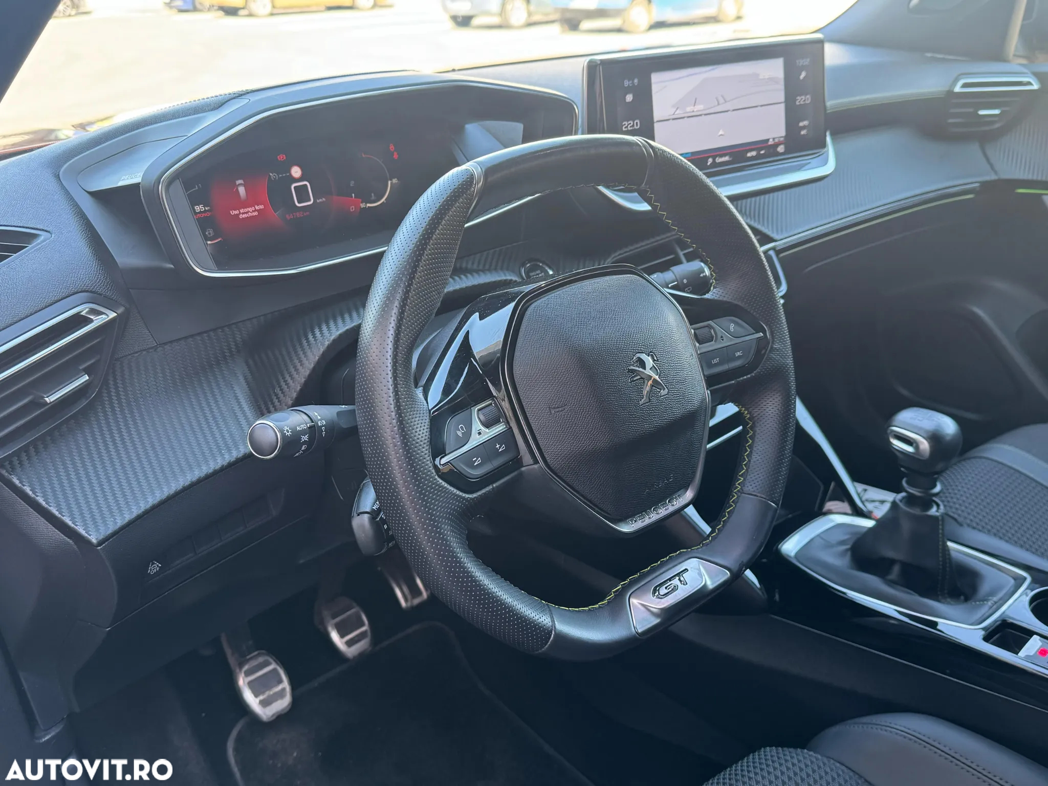 Peugeot 2008 1.2 L PureTech STT GT Line - 13