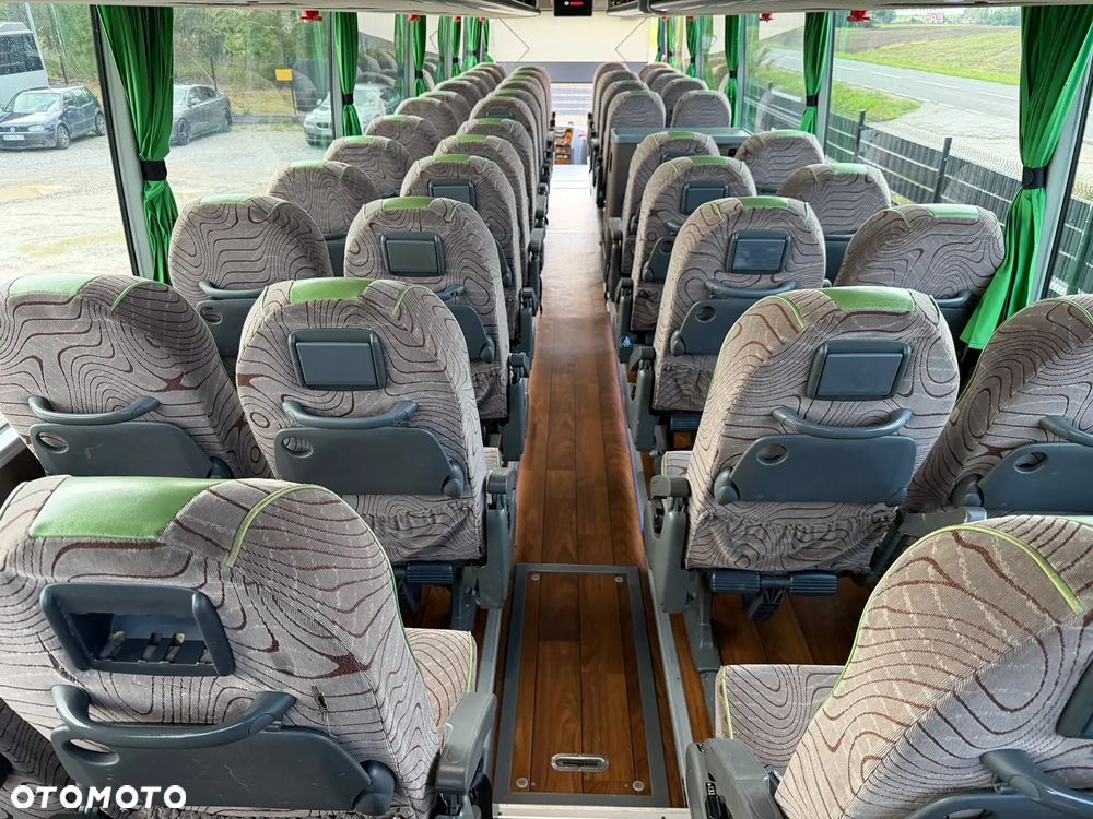 Van Hool T915 Acron - 35