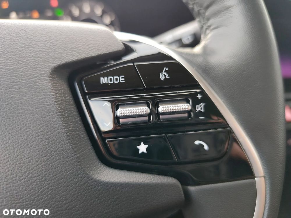 Kia Niro 1.6 GDI Hybrid Business Line - 24