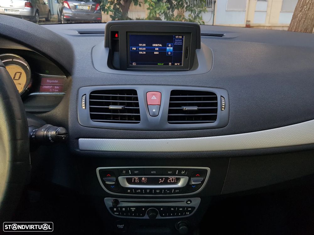 Renault Mégane Sport Tourer 1.5 dCi Dynamique S - 19