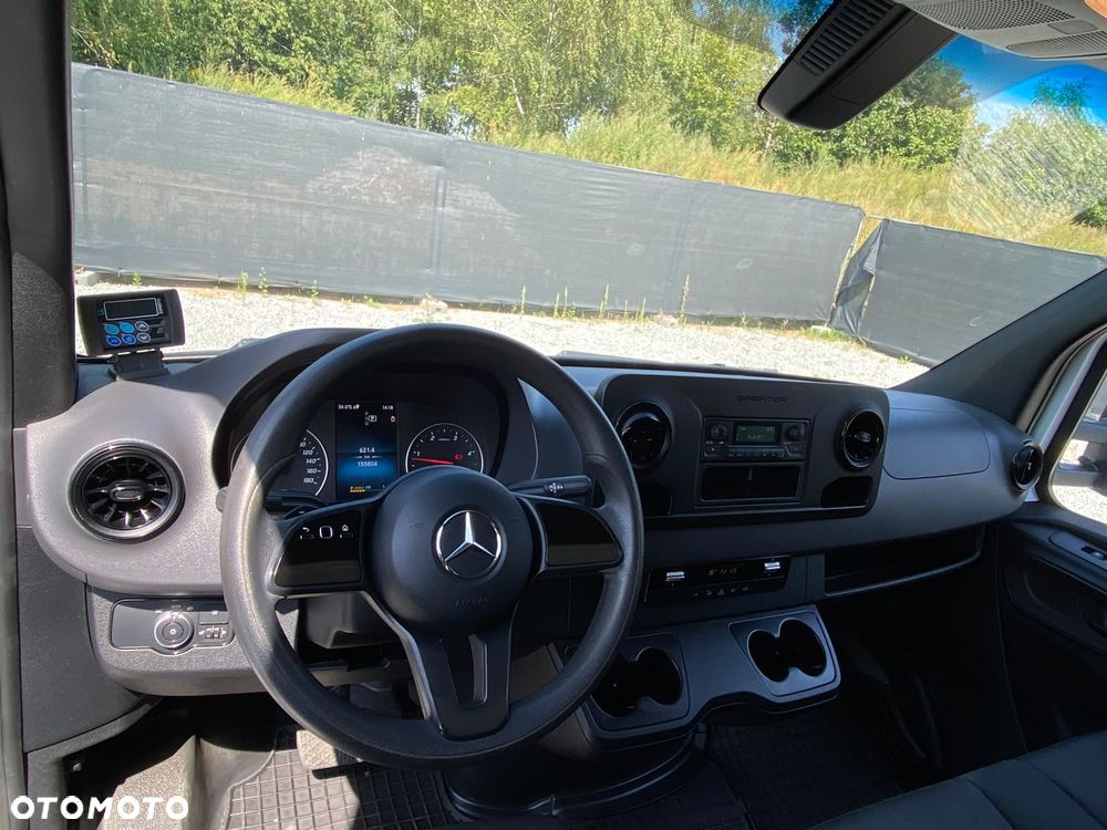 Mercedes-Benz Sprinter - 7