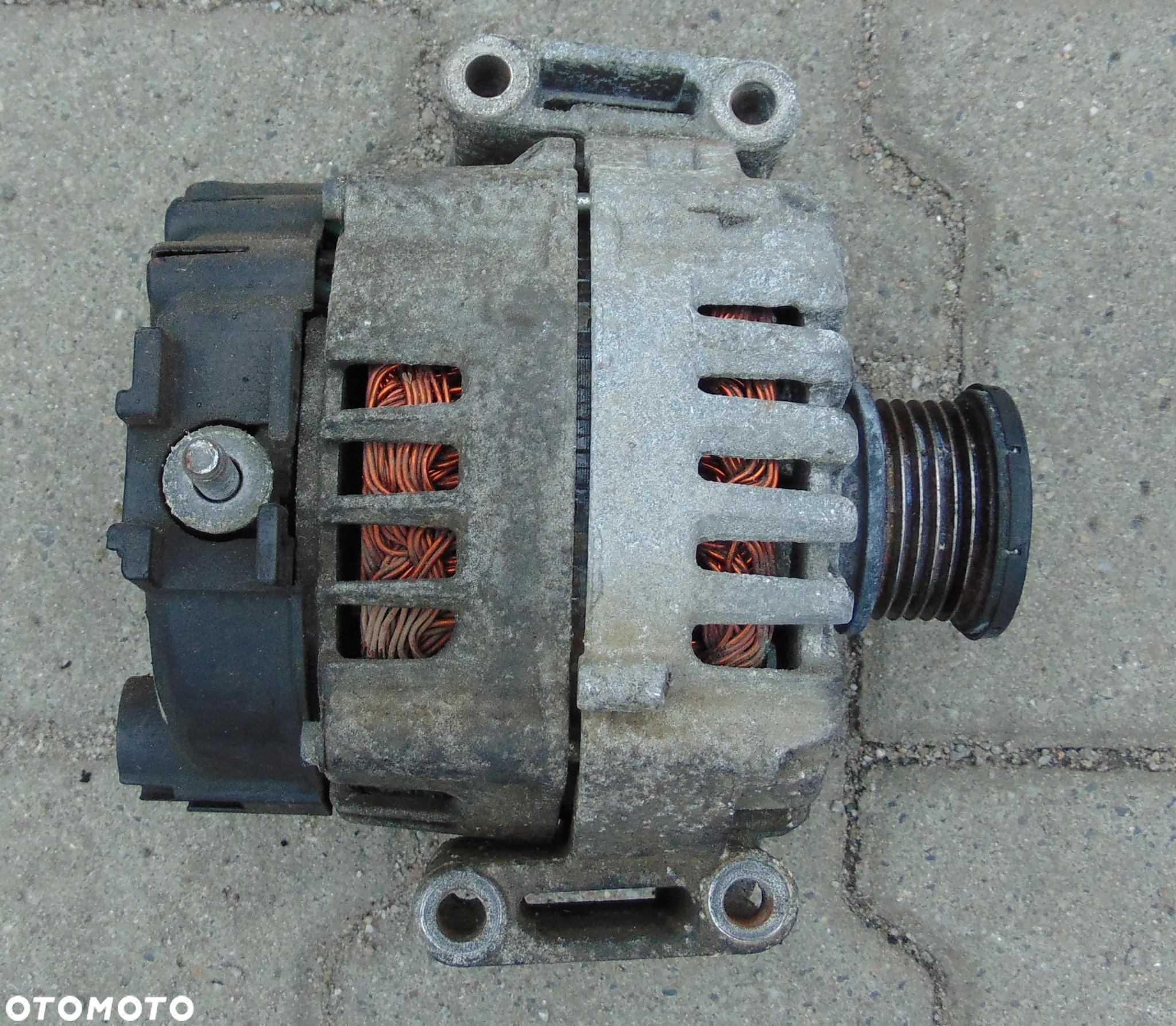 Sprinter 906 651 2,2CDI OM651 W906 ALTERNATOR - 2