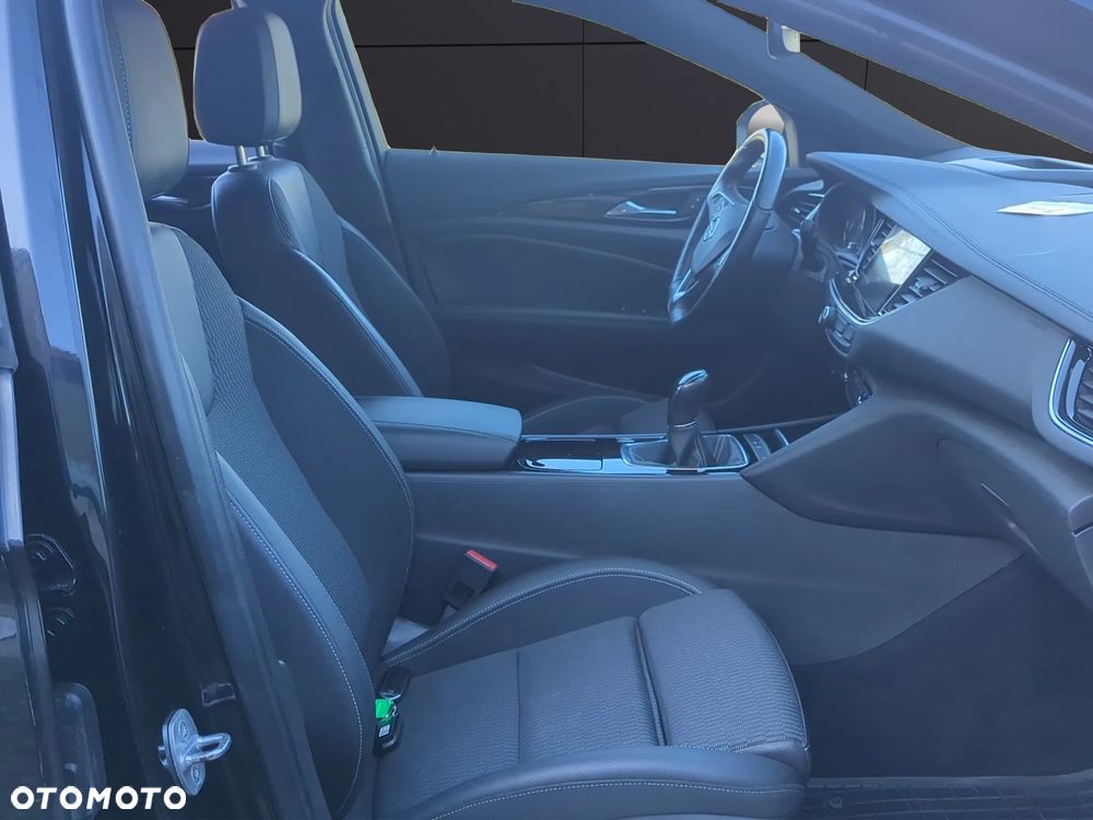 Opel Insignia 1.5 T Innovation S&S - 15