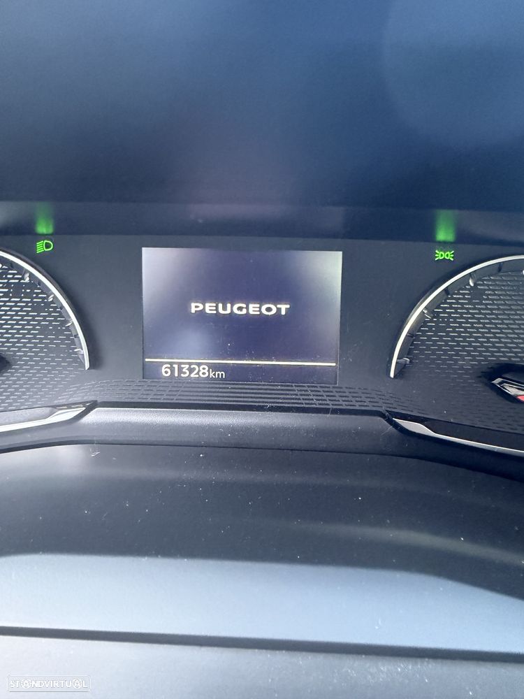 Peugeot 208 1.2 PureTech Active - 11