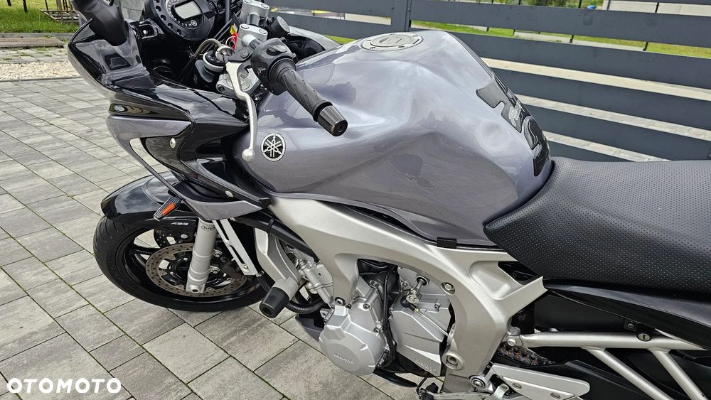 Yamaha FZ6 - 6