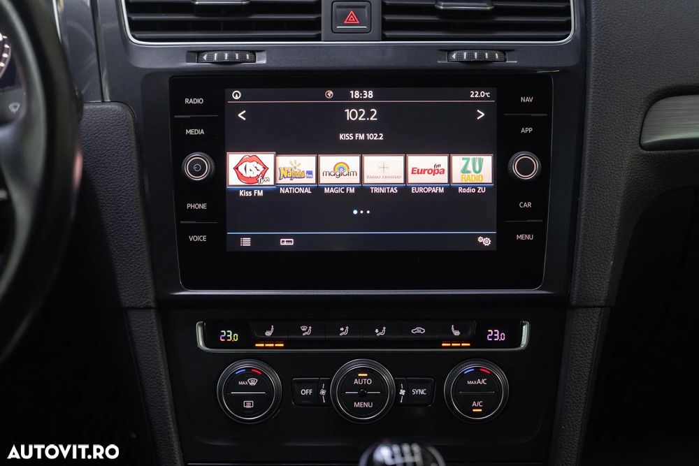Volkswagen Golf 2.0 TDI Highline - 10