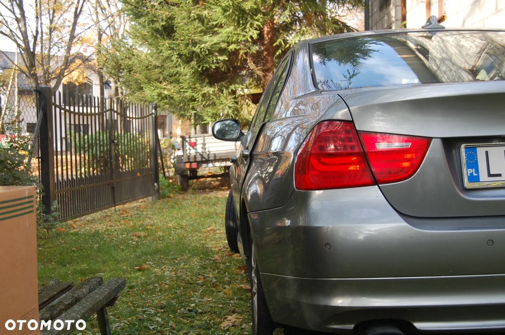 BMW Seria 3 320i - 6