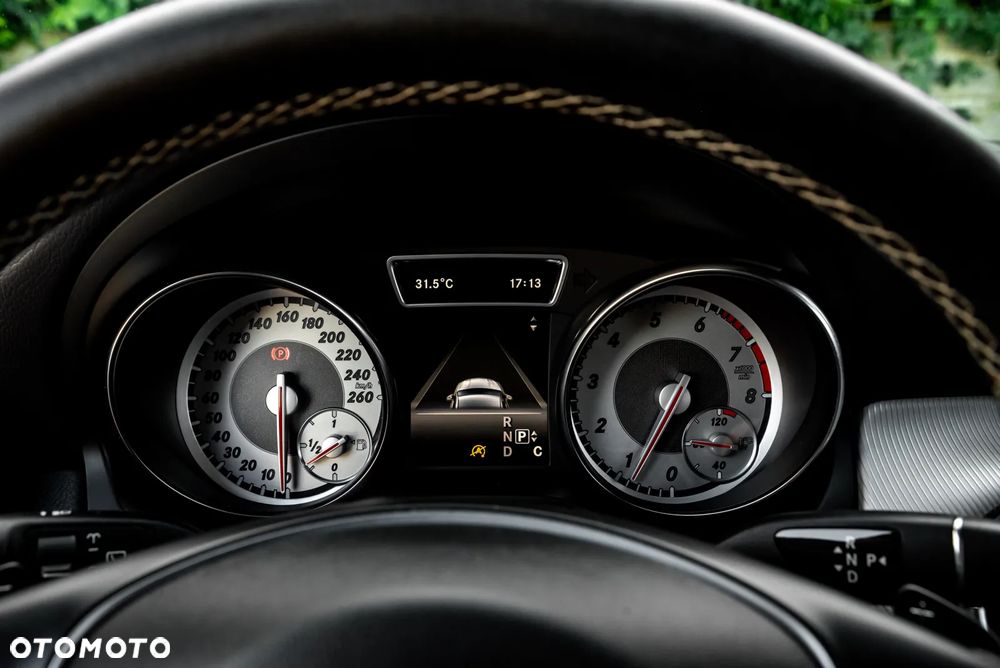 Mercedes-Benz CLA 200 7G-DCT Peak Edition - 39