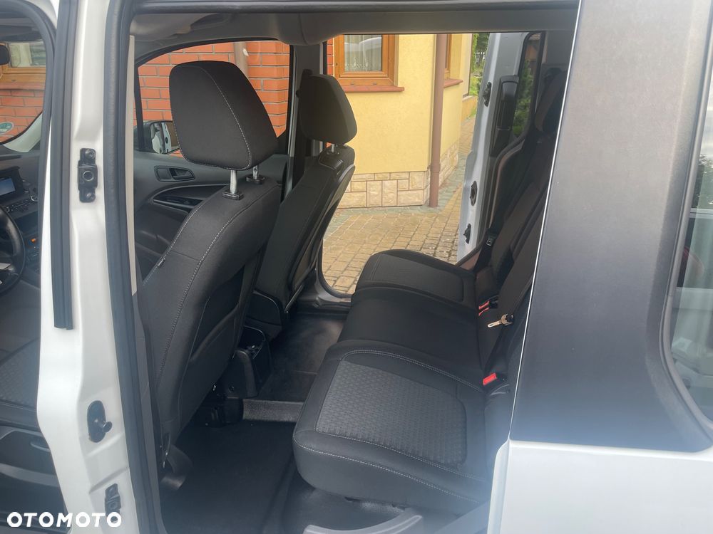 Ford Transit Connect - 14