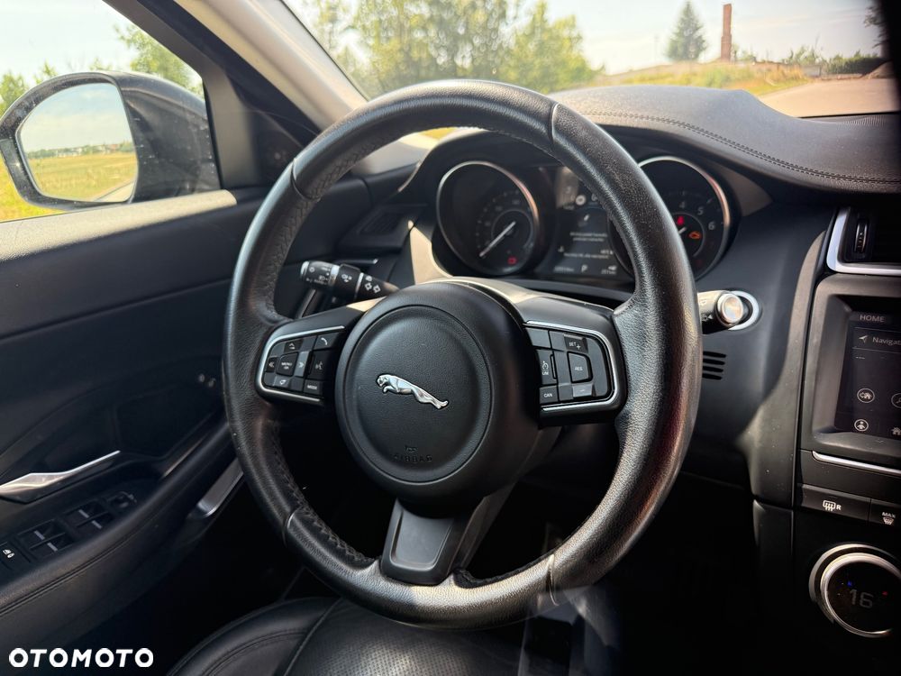 Jaguar E-Pace 2.0 P200 mHEV AWD R-Dynamic S - 13